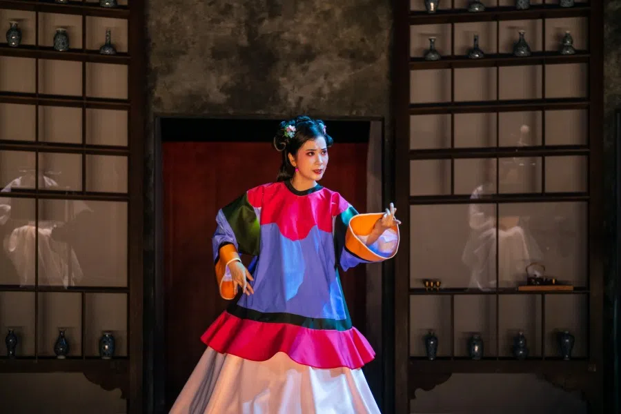 Zhang Manxi in The Crab Flower Club. (Esplanade - Theatres on the Bay)