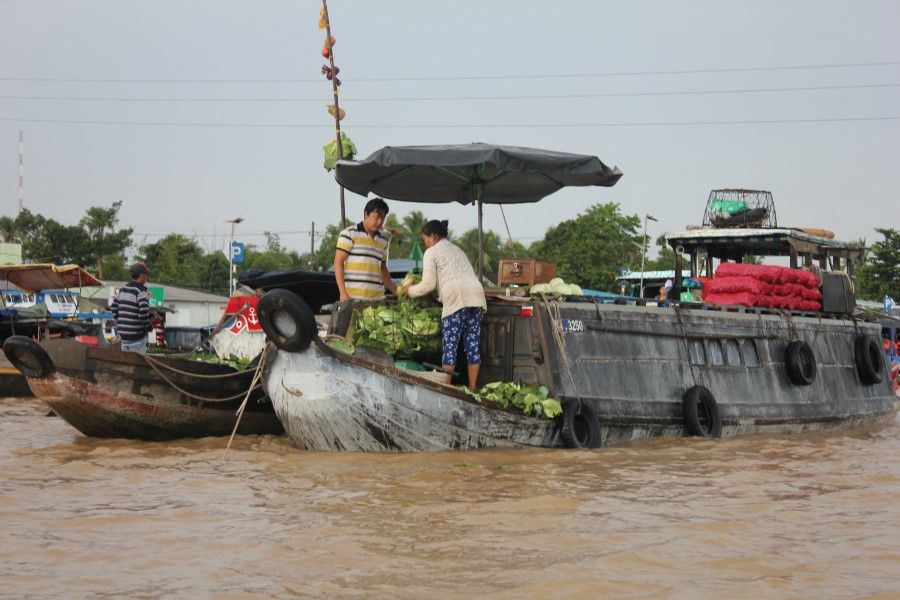 Sea market at Kan Tao, Mekong Delta, south of Vietnam, September 2018. (Wikimedia)