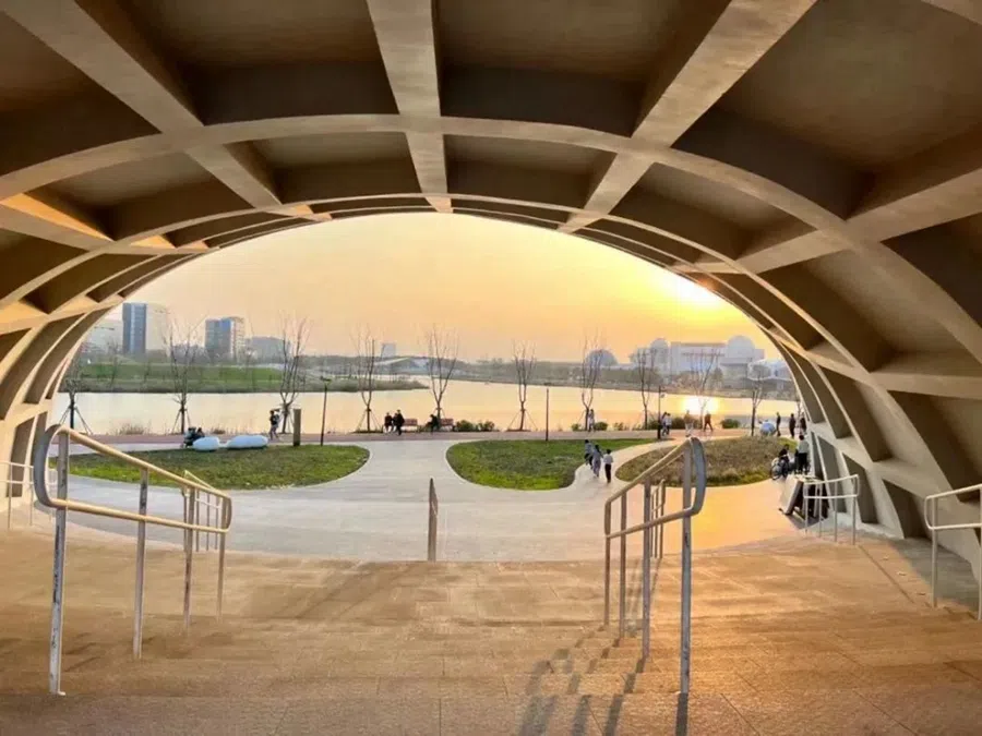 This photo, titled A Scenic Masterpiece, or Ruhua, taken in Lin-gang, Shanghai. (Wang Ziming/Lin-gang Special Area official website)