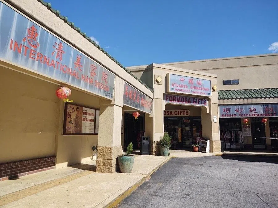 Once a lively commercial area, the Chinatown in Atlanta has noticeably fewer people, March 2026. (Photo: Wu Guo)