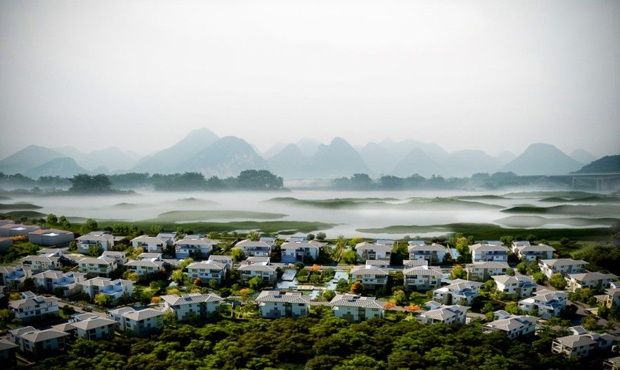 A view of a settlement in Guilin. (Courtesy of Liu Thai Ker)