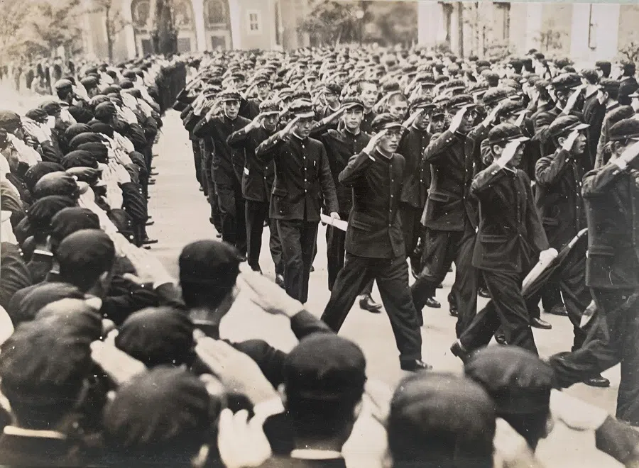 In 1942, Japanese students from Keiō University were directly conscripted into the military after graduating. (Photo provided by Hsu Chung-mao)