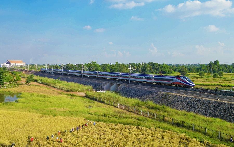 Through 2 December 2023, over 7,000 freight trains shipped 29.1 million tons of cargo on the China-Laos Railway. (CNS)