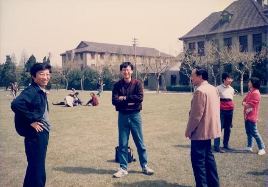 The writer (centre) with the Fudan group at a field on campus, 1988. Wang Huning is on the left.