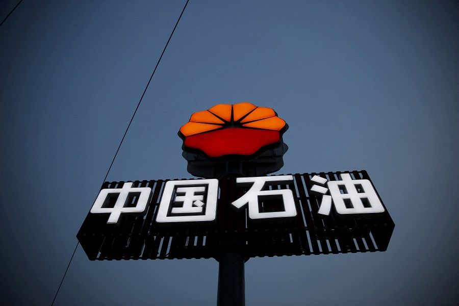 PetroChina's logo is seen at a petrol station in Beijing, China, 21 March 2016. (Kim Kyung-Hoon/File Photo/Reuters)
