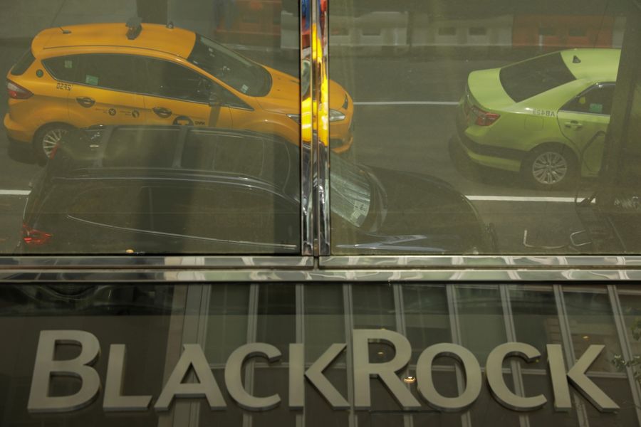 A sign for BlackRock Inc hangs above their building in New York. (REUTERS/Lucas Jackson/File Photo)