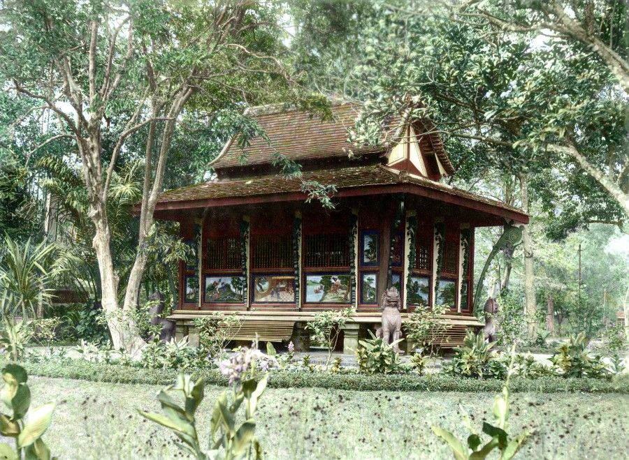 Vietnamese-style pavilions in the ancient city of Hue, 1920s.