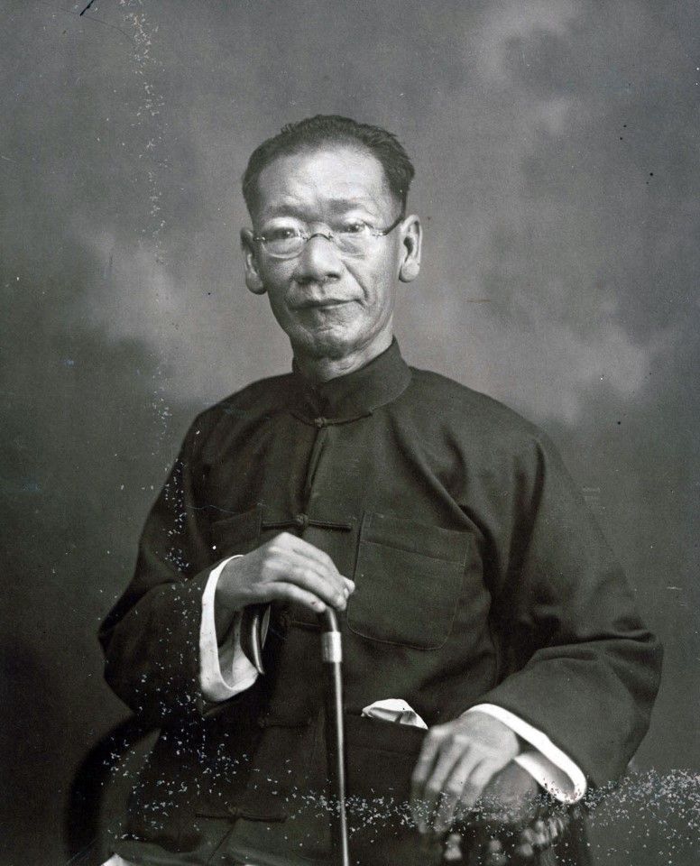 Khoo Seok Wan, Singapore's literary pioneer and late 19th century community leader, also collected calligraphy and paintings. (National Library Board)