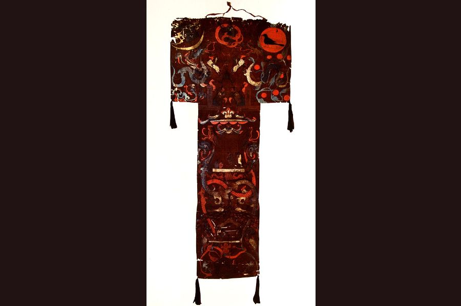Funeral banner from the Mawangdui tomb no. 1 of Lady Dai. (Wikimedia)