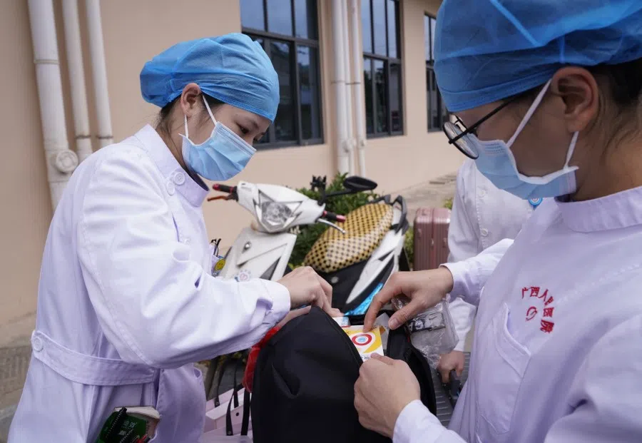 Are medical suits and masks in adequate supply in Wuhan, or not? (Xinhua)