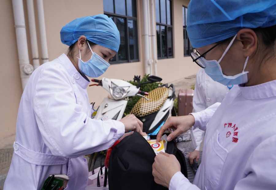 Are medical suits and masks in adequate supply in Wuhan, or not? (Xinhua)