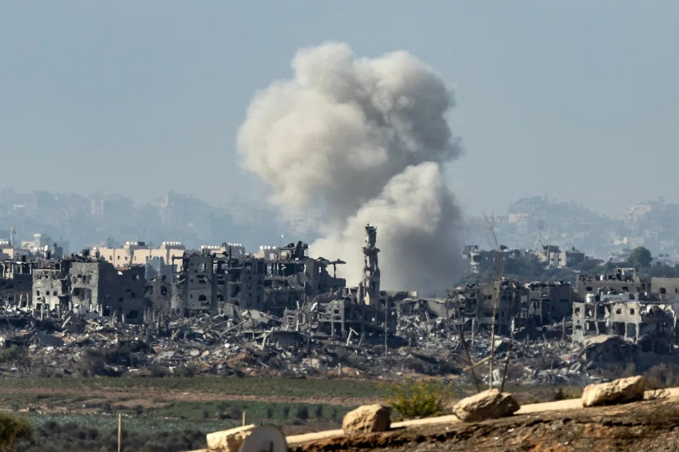 Smoke rises during an Israeli military bombardment of the northern Gaza Strip on 15 November 2023, amid the ongoing battles between Israel and the Palestinian group Hamas. (Fadel Senna/AFP)