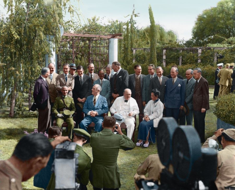 In November 1943, the leaders of China, Britain and the US met at the Cairo Conference in Egypt. The photo shows Chiang Kai-shek, US President Franklin Roosevelt, British Prime Minister Winston Churchill, and Madame Chiang. The session decided that Japan had to surrender and return northeastern China, Taiwan and the Penghu islands to China. The Cairo Declaration became the basis of Taiwan's position in international law.