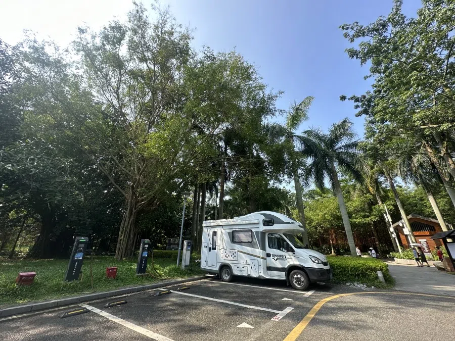 Facilities are adequate in this RV parking lot.