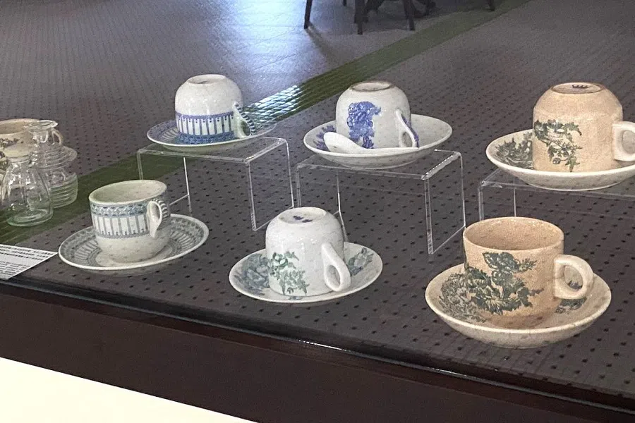 Miniature coffee cups specially made for customers ordering half a cup of coffee. (Photo provided by the Singapore Coffee Shop Heritage Gallery)