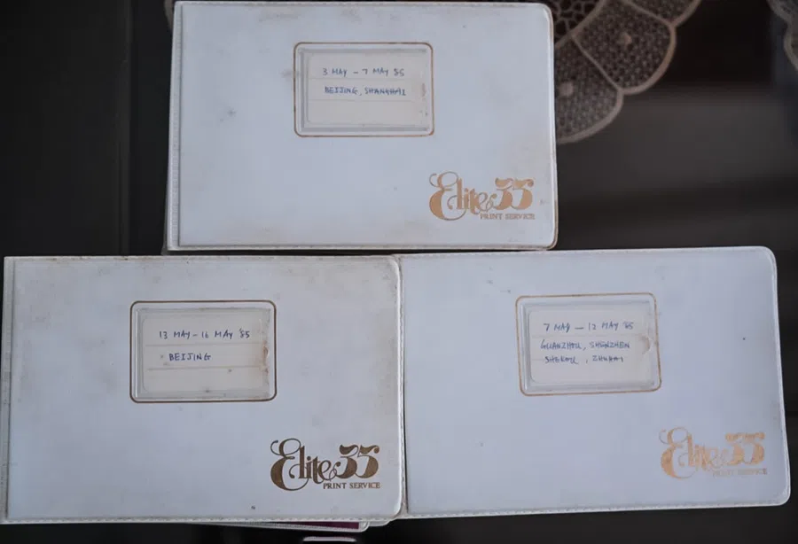 Goh treasured three photo albums from his first visit to China in 1985 as an adviser. (Photo: Vickie)