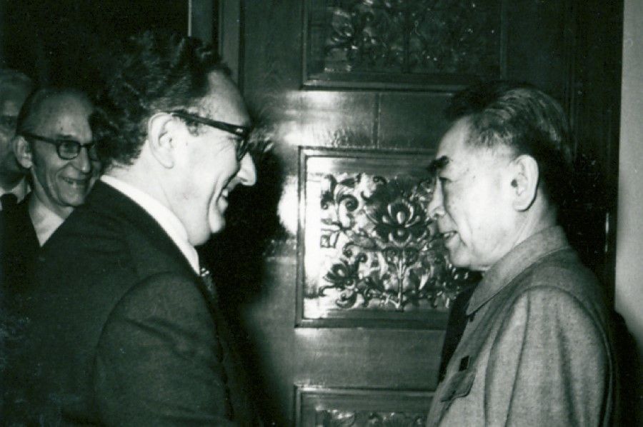 Photo story] Talks between Henry Kissinger and Zhou Enlai