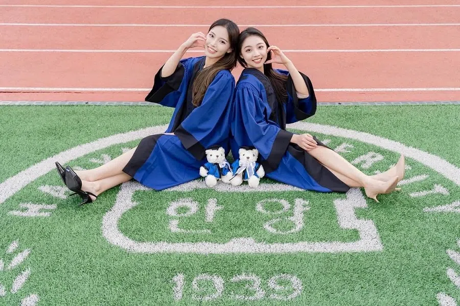 Kua Hui Yee (left) felt employment prospects in South Korea are not good and decided to return to Singapore. (Photo provided by interviewee)