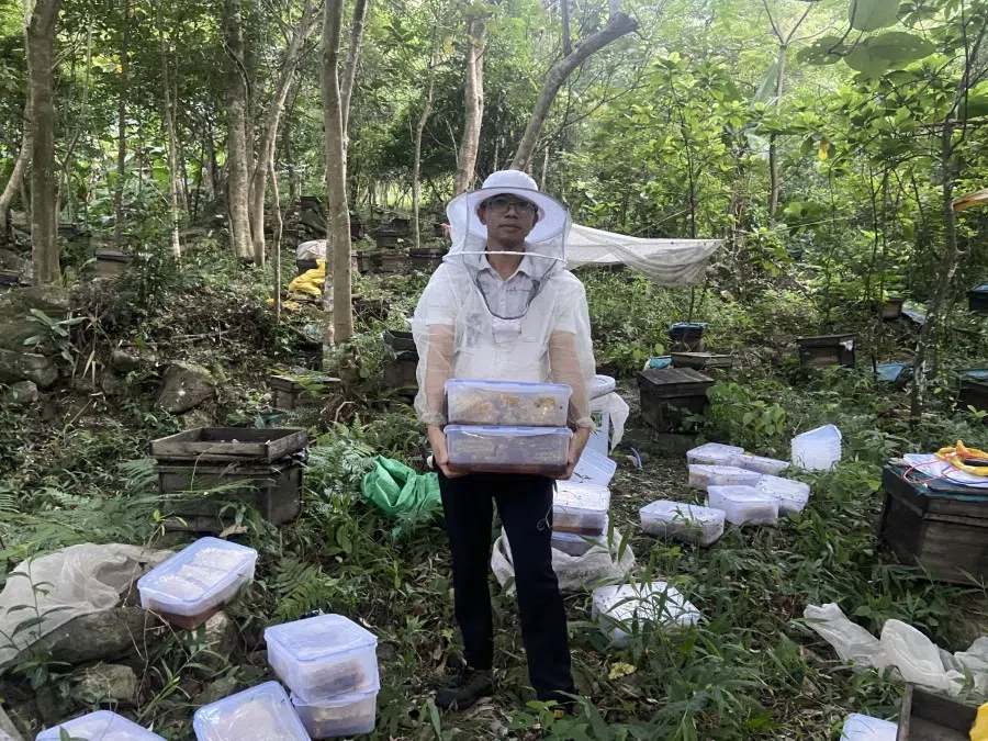 Zhao Yanjun now owns six bee farms that are a model enterprise for the Yaoshan region. (Courtesy of Zhao Yanjun)