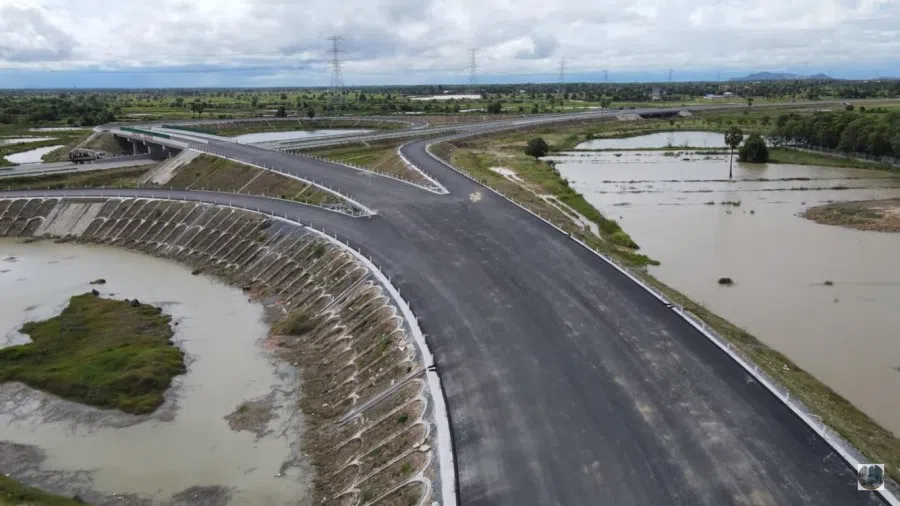 A screen grab from a video featuring the Phnom Penh-Sihanoukville Expressway. (Internet)