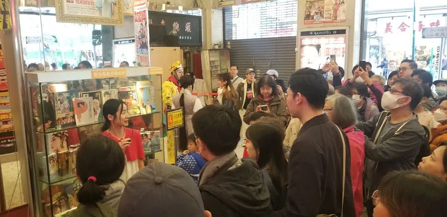A crowd at the last open day at the Sunbeam Theatre in Hong Kong. (Tai Hing Shing/SPH Media)