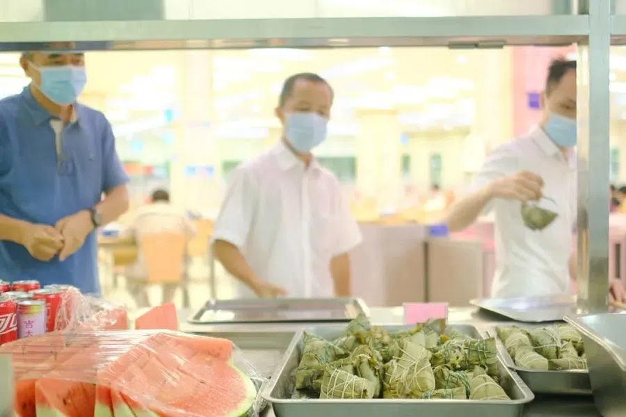 Sticky rice dumplings are seen in the canteen of the Taishan Nuclear Power Plant on Dragon Boat Festival. (WeChat/台核故事)