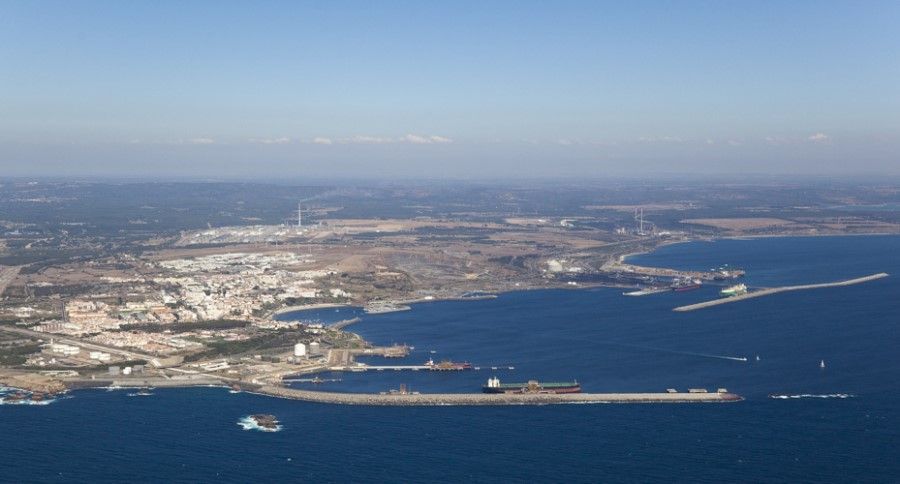 The port of Sines, 2010. (Wikimedia)