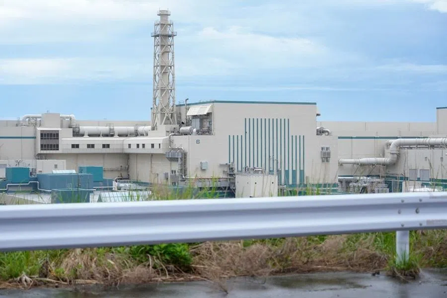 The Unit 6 reactor building during a media tour at Tokyo Electric Power Co.'s (Tepco) Kashiwazaki Kariwa nuclear power station in Kariwa Village, Niigata Prefecture, Japan, 1 May 2026.