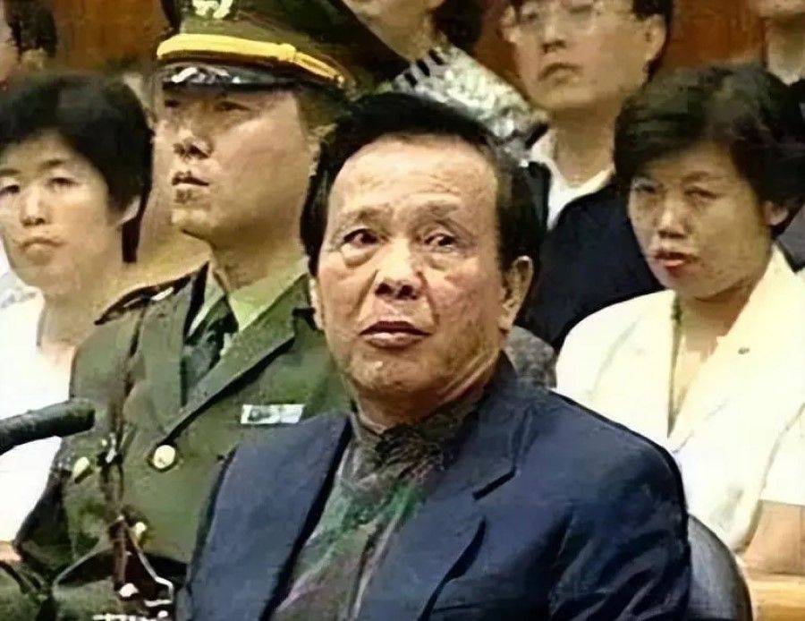 Cheng Kejie during his trial. (Internet)