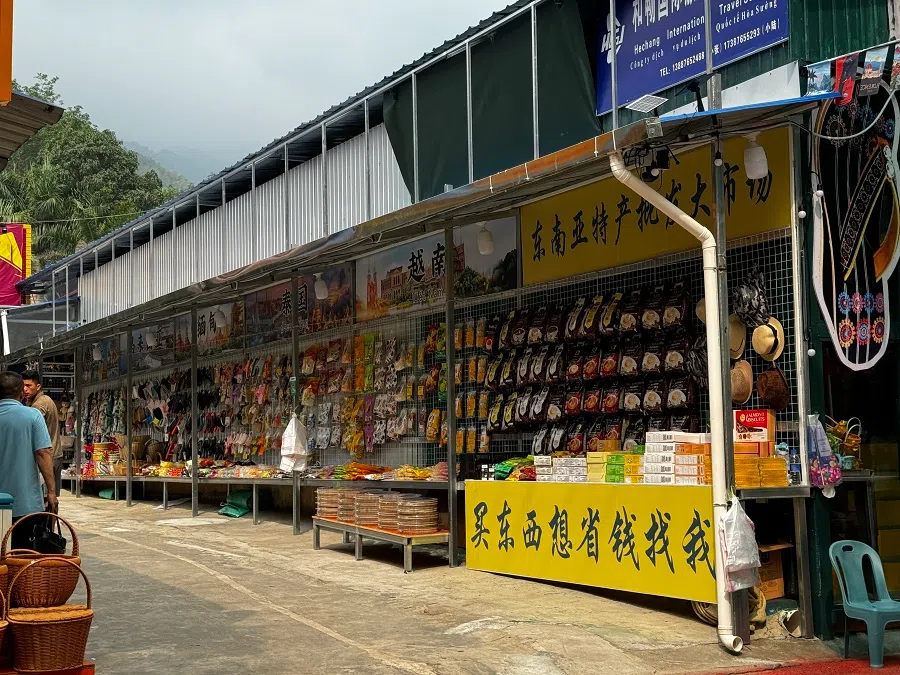 Stalls near Tianbao Port in Malipo. (Sim Tze Wei/SPH Media)