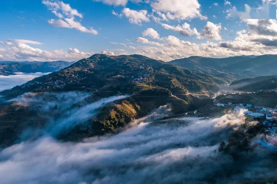 The Ailao Mountains are a scene of natural beauty.