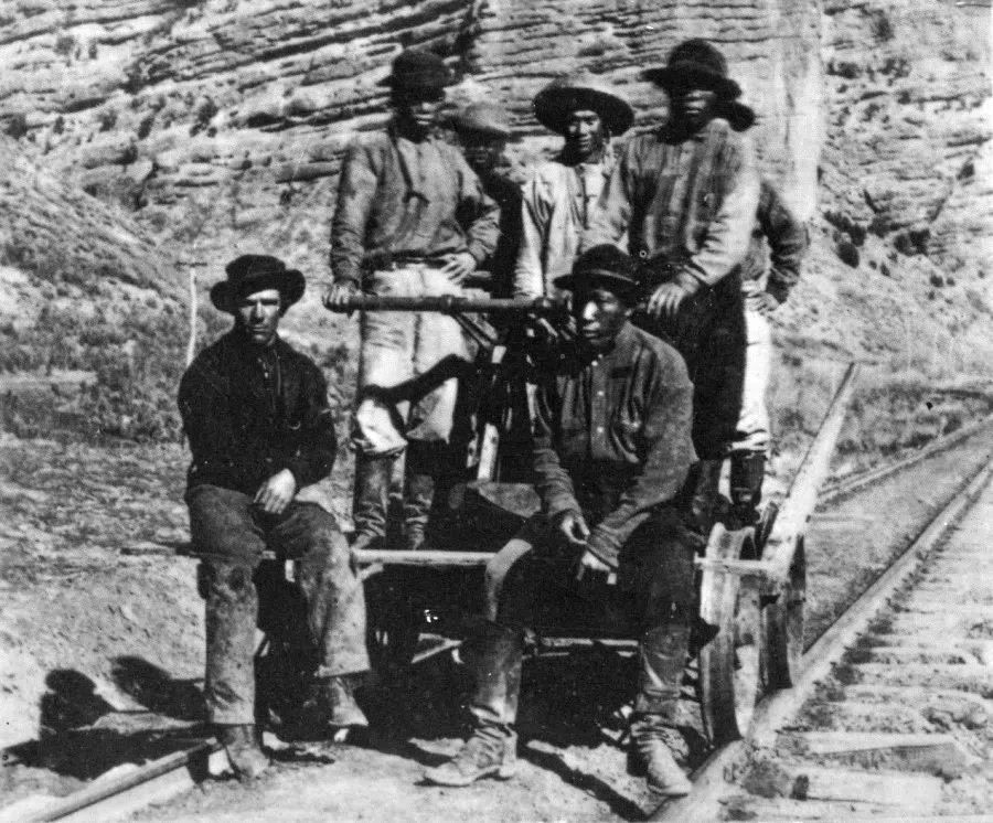 Chinese workers building the Pacific Railroad, 1869. In terms of efficiency, the hardworking Chinese had a clear edge over the Irish workers, but their contributions were overlooked for the longest time.