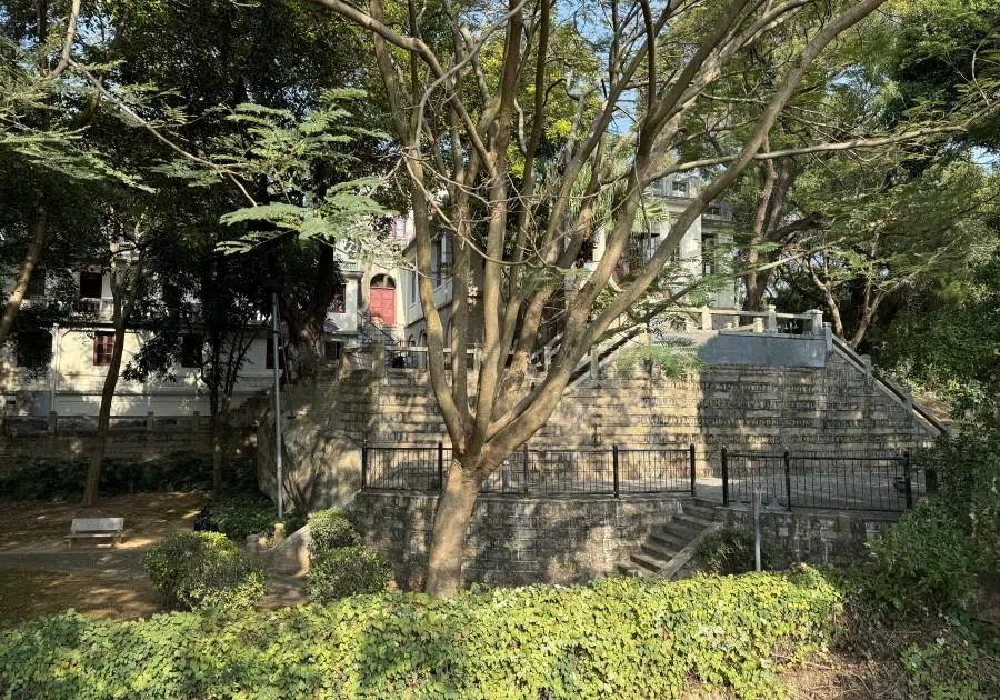 View of Lim Boon Keng’s residence from the rooftop of Oei Tiong Ham’s house.
