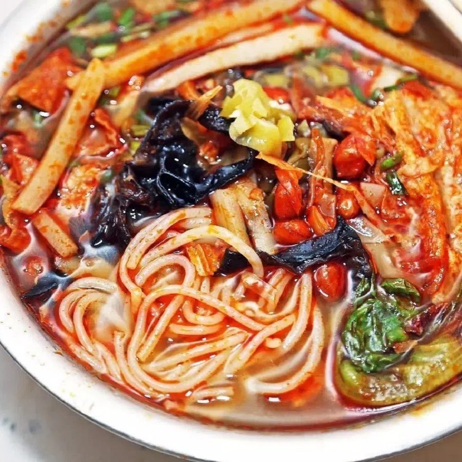 A bowl of stinky luosifen. (Internet)