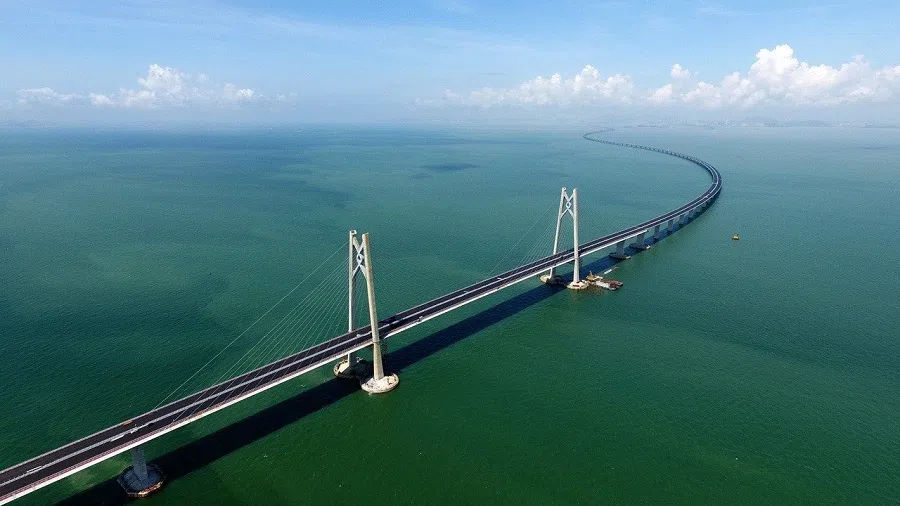 The Hong Kong-Zhuhai-Macau Bridge is often avoided by road users. (Internet)