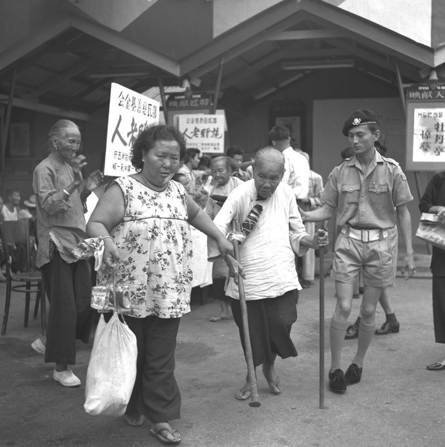 A scene in Singapore, 1964. (SPH Media)
