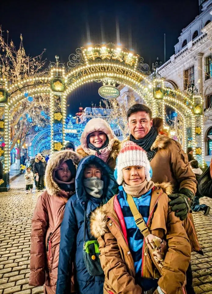 Suhana and family at Zhongyang Street in Harbin. (Photo provided by interviewee)