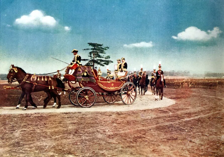 On 9 April 1935, Puyi visited Japan, and inspected the Japanese ground troops at the training grounds at Yoyogi, Tokyo, with the Showa Emperor. The Japanese government received Puyi with a grand welcome on the surface, but Puyi later said in his memoirs that he felt humiliated at having to pay respects to the ancestors of the Japanese emperor.
