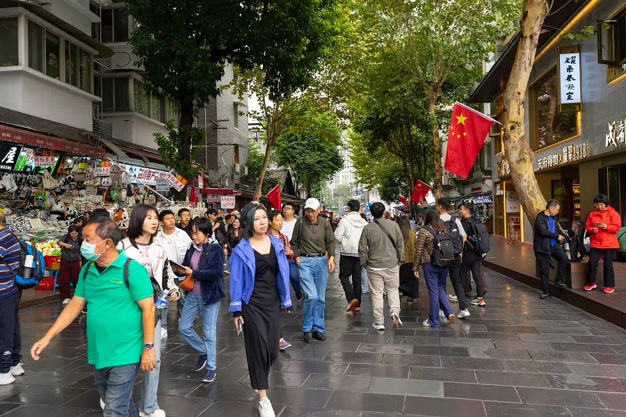 People visit Kuanzhai Alley in Chengdu. (iStock)