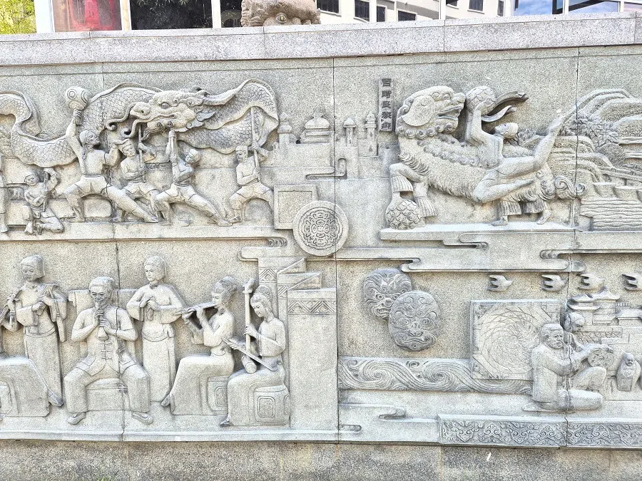 The stone carvings outside the Singapore Hui Ann Association depict an ancient mosque. (Tang Ai Wei/SPH Media)