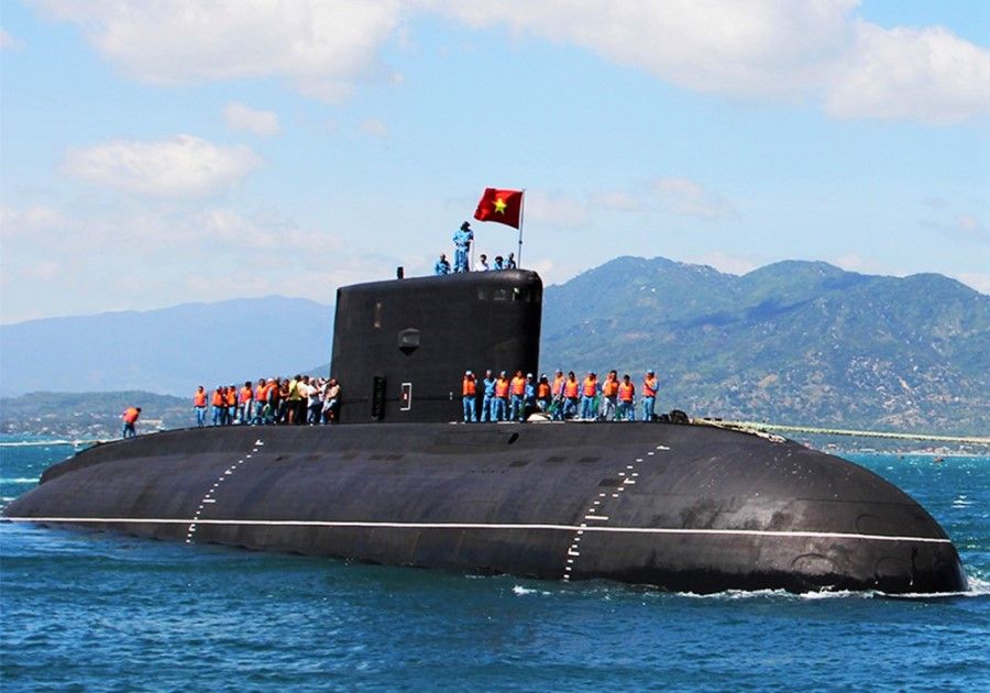 A submarine of the Vietnam People's Navy in Hải Phòng. (Wikimedia)