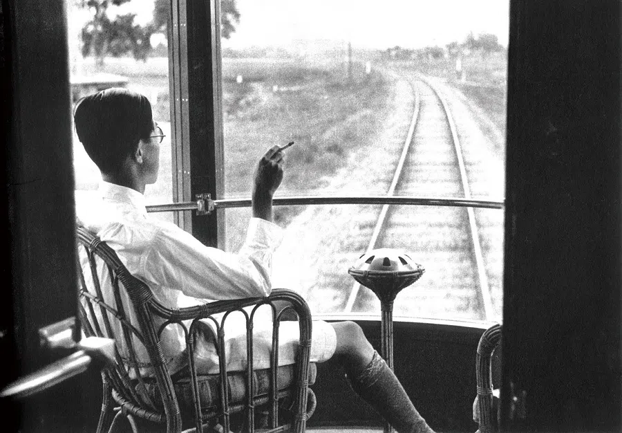 A romantic image of a Japanese writer taking the Asia Express, circa 1938.