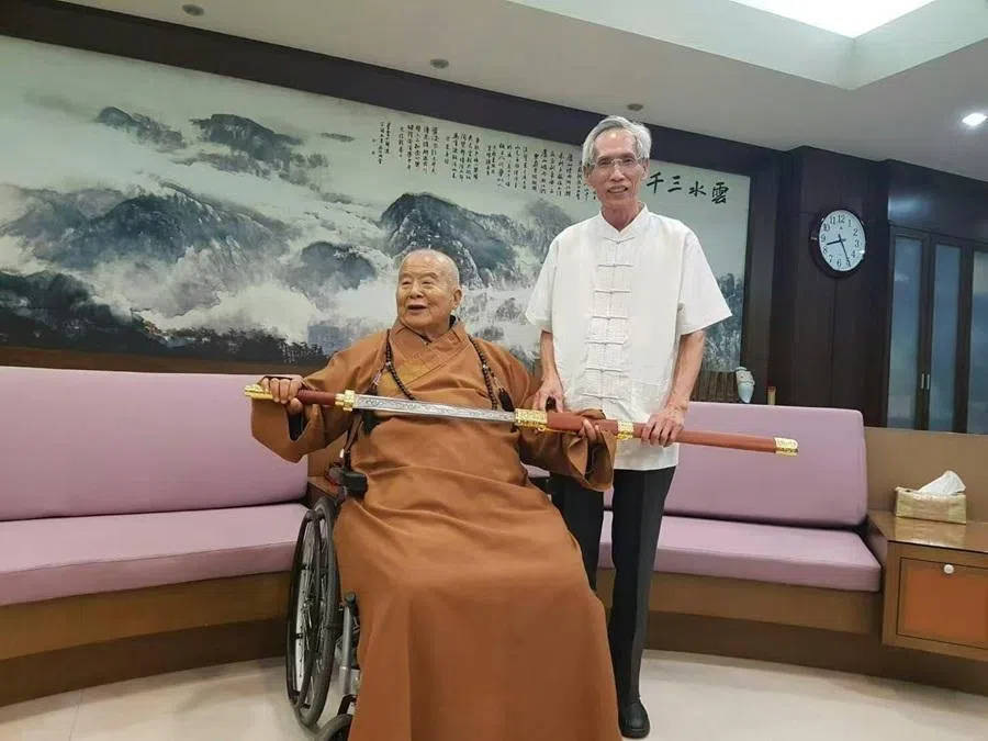 Venerable Master Hsing Yun of Fo Guang Shan and Chen.