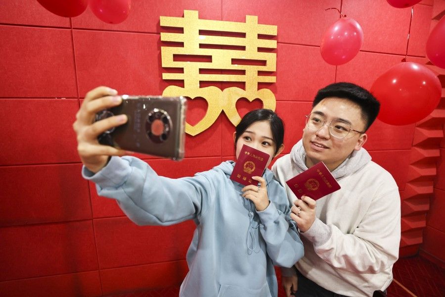 A couple registers their marriage in Taiyuan city, Shanxi province, 14 February 2023. (CNS)