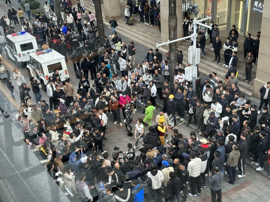 Reactions to livestreaming in Dongmen has been divided.