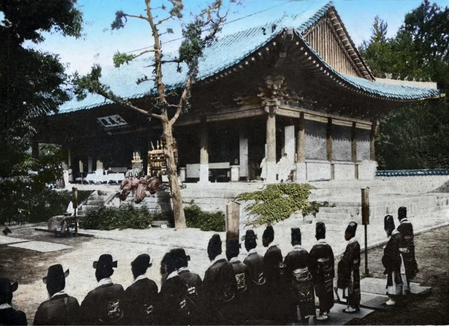 A Confucian temple ritual in Korea during the 1930s.