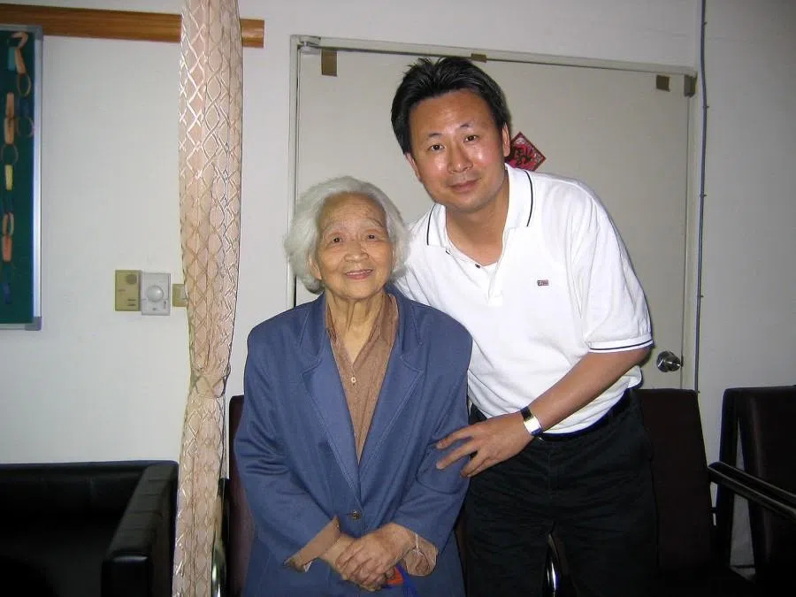 In 2003, I located Chen Lianfang, from the family of the adopted daughter with whom Zhu Feng had stayed; she was a key figure in uncovering the mystery of Zhu Feng’s fate.