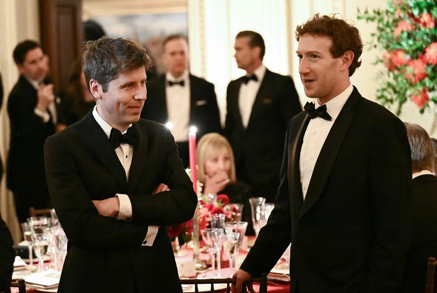 OpenAI CEO Sam Altman (left) and Meta CEO Mark Zuckerberg (right) attend a state dinner hosted by US President Donald Trump for Chinese President Xi Jinping in the East Room of the White House in Washington, DC, on 24 September 2026.