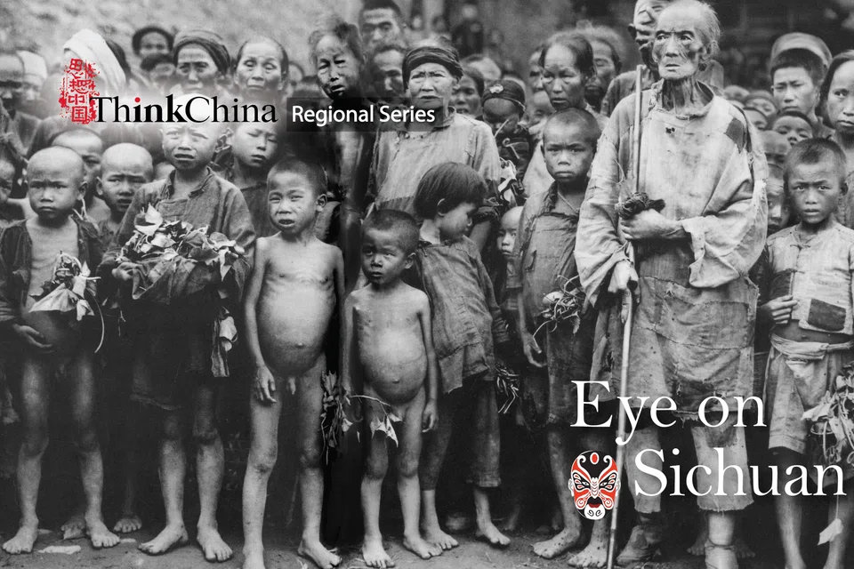 ​​Starving residents fleeing to other provinces as famine hit Sichuan in 1937.