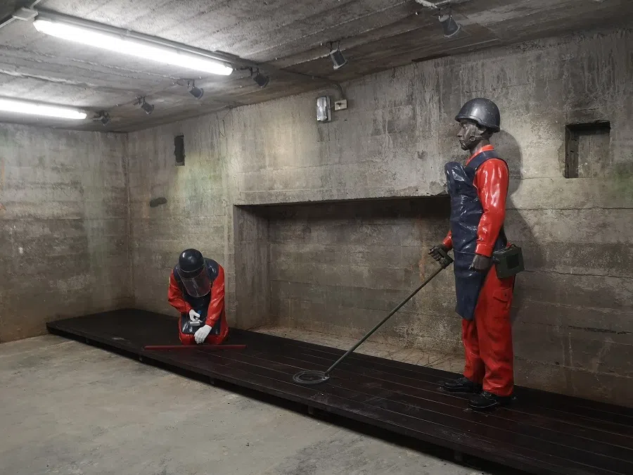 A landmine display gallery.